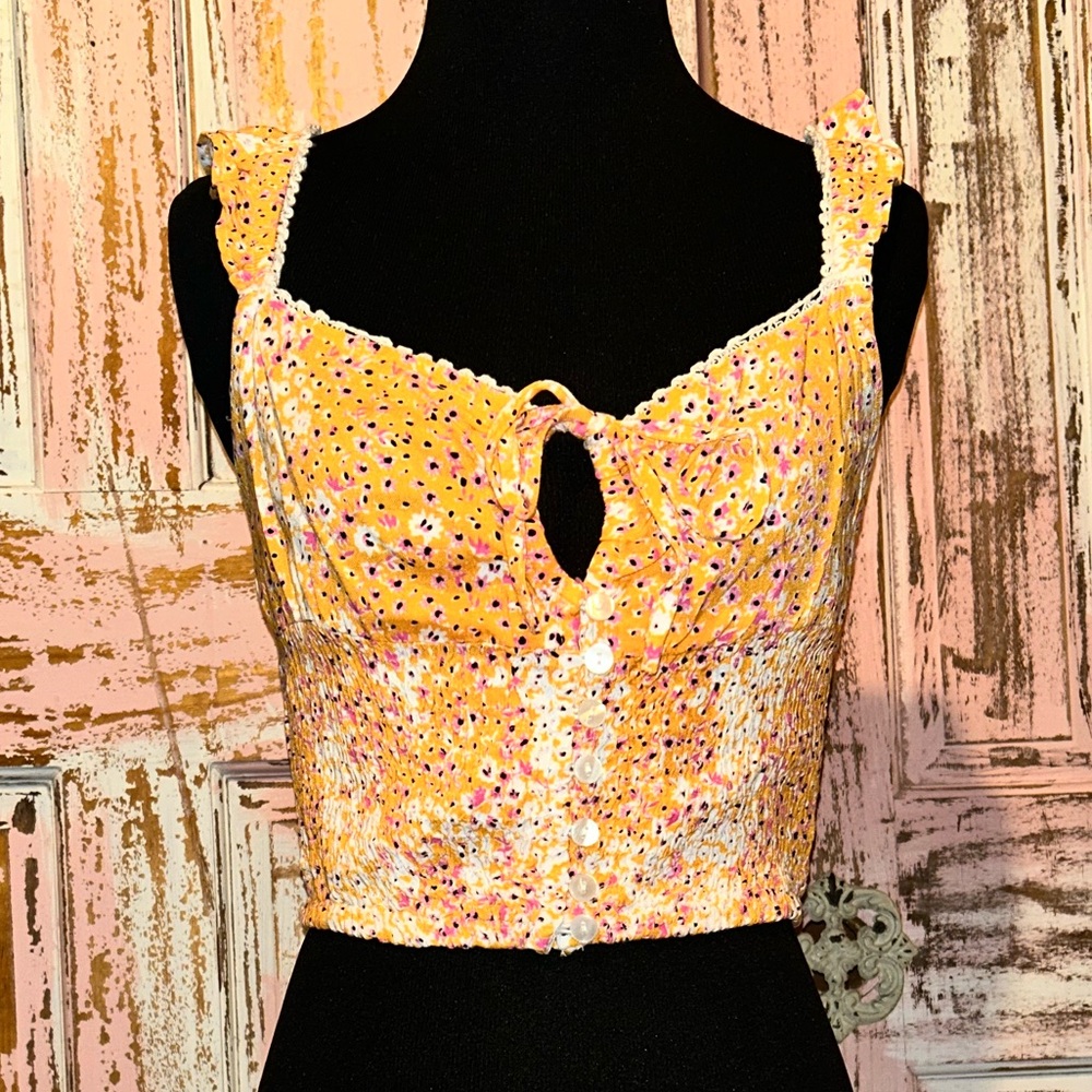 Yellow Floral Crop Top. NWT - Picture 2 of 10